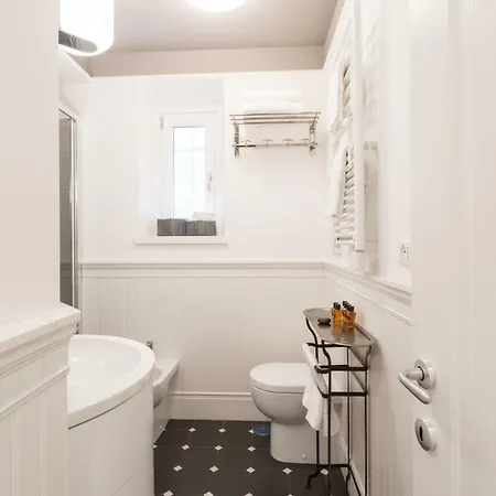Apartment Be *